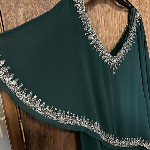 Mother of the Bride/Groom Dress - Picture 4 of 7